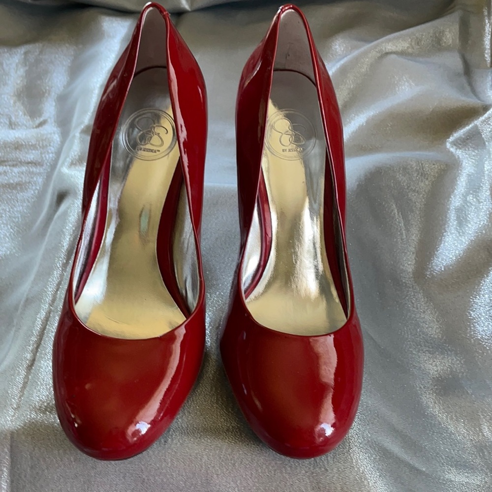 Ted Jessica Simpson high heels